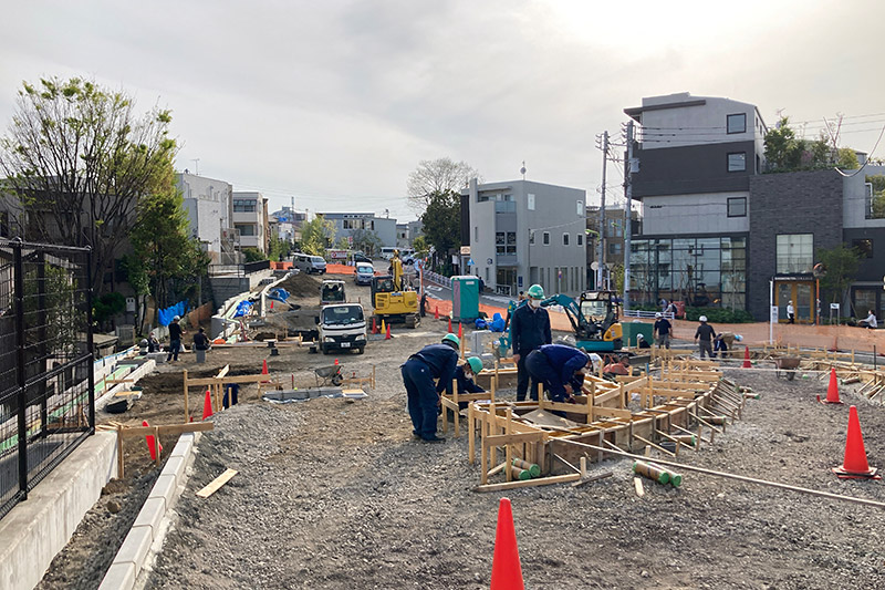 そして、「NANSEI PLUS」と「BONUS TRACK」間の緑地も、世田谷区によって整備が進められています