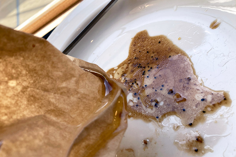 食べてる間も肉汁が凄くて、食べ終わった後にはこんなことに、じゅーしーー