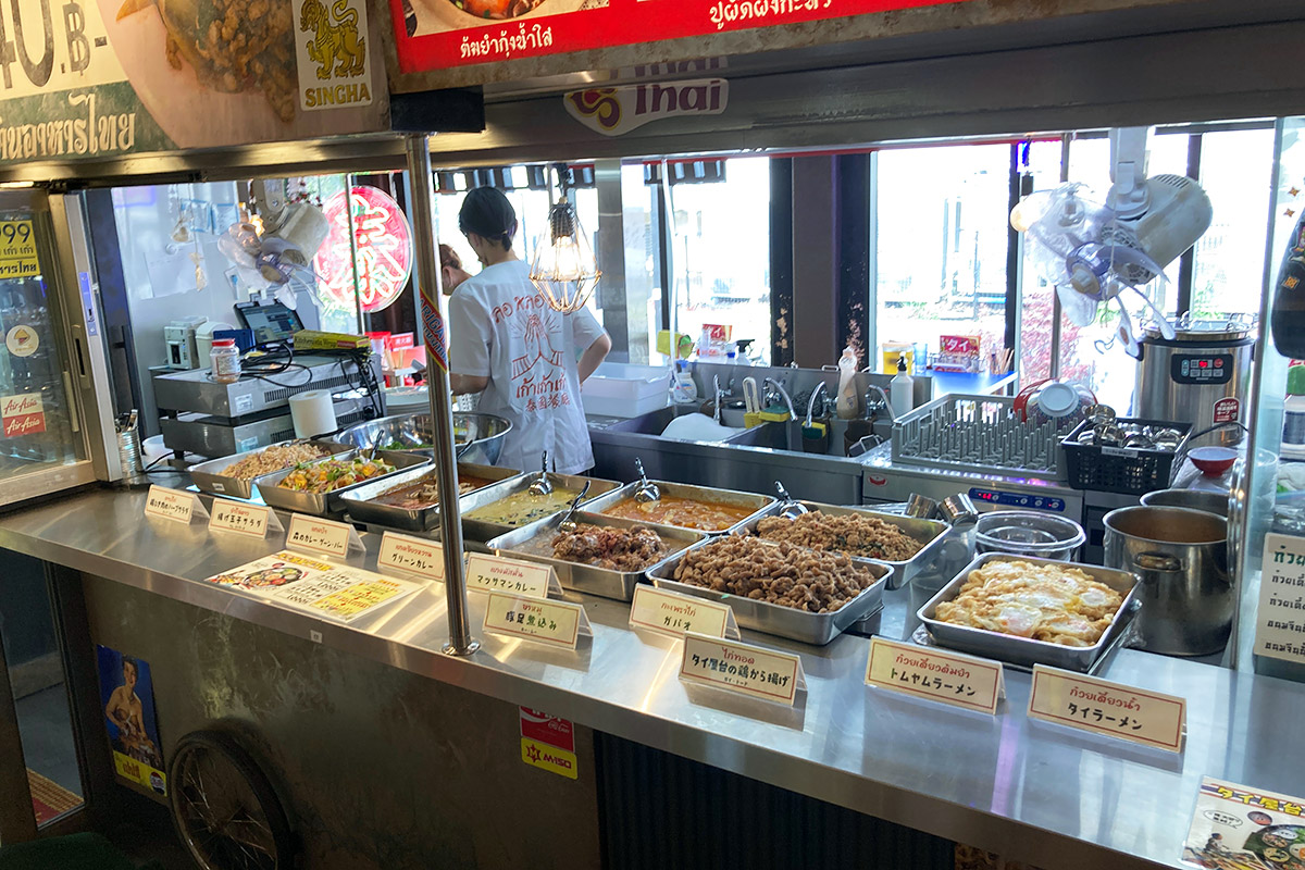 まさにタイの屋台そのもの