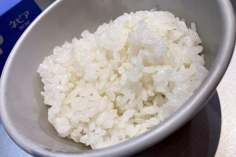 ご飯の量は茶碗半分くらいかな