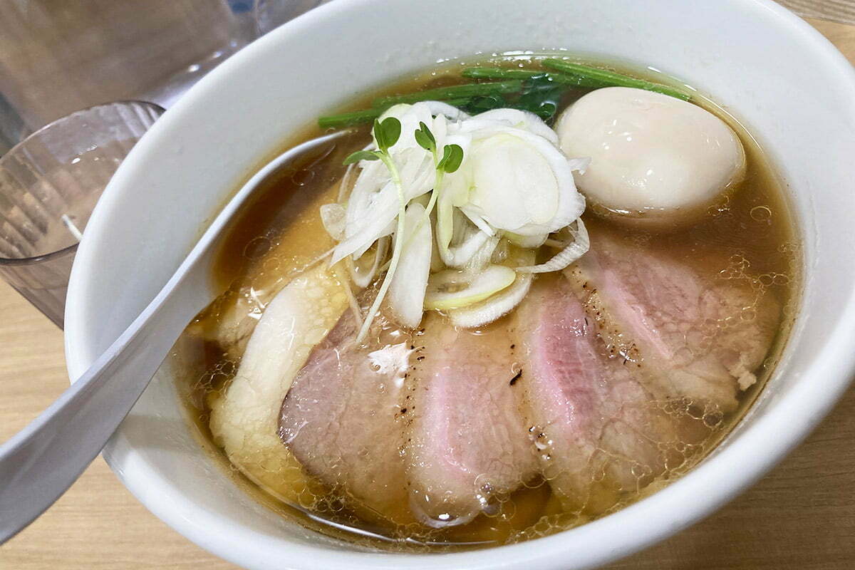 貝麺みかわ1周年記念の5月限定メニュー「鴨と貝の中華そば」