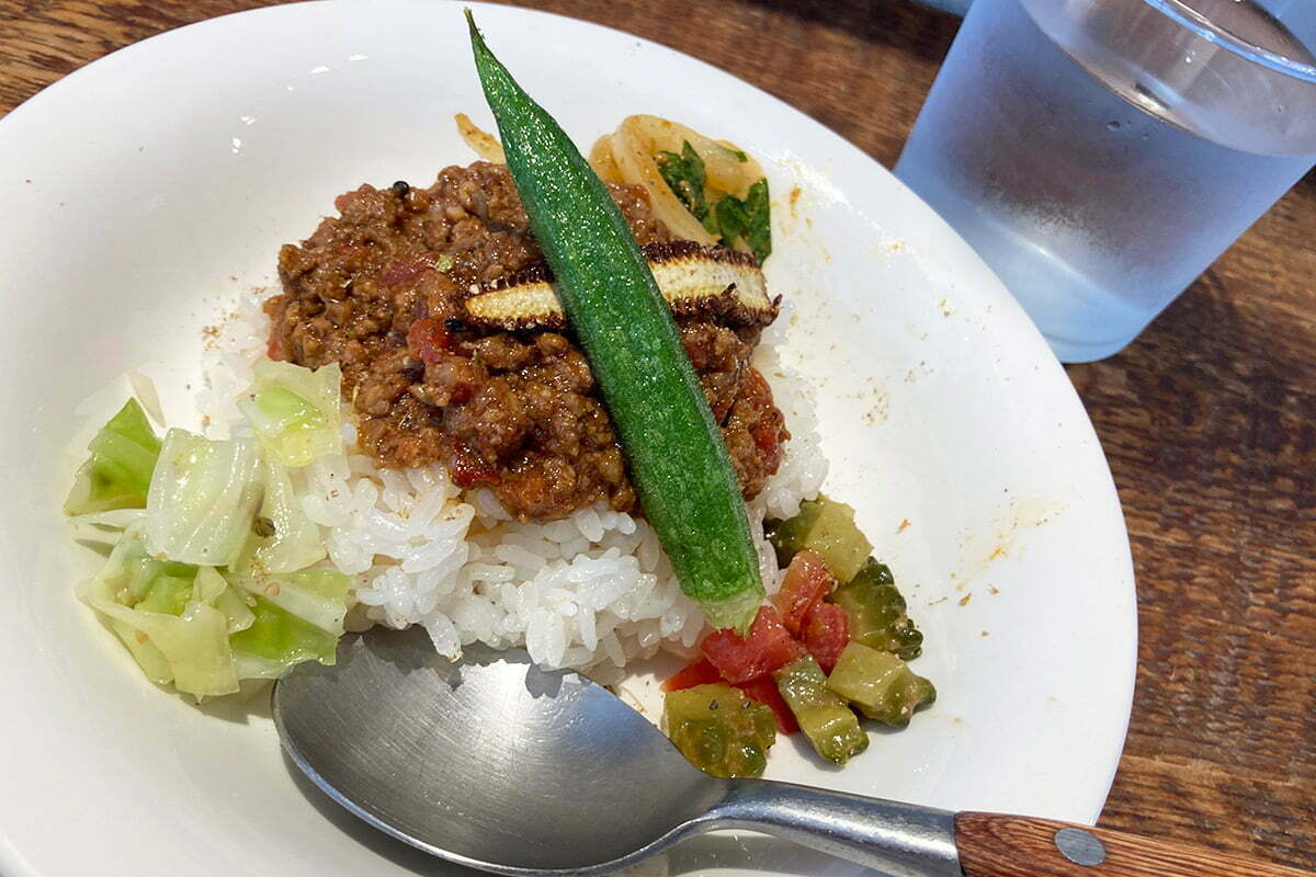 yuzuki「ラムキーマカレー 3種の夏野菜アチャール添え」 