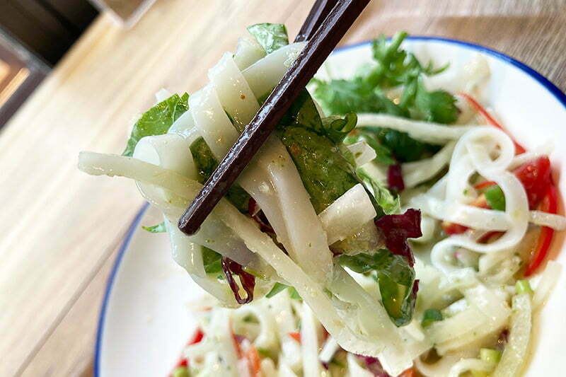 自家製麺フォー、いただきます