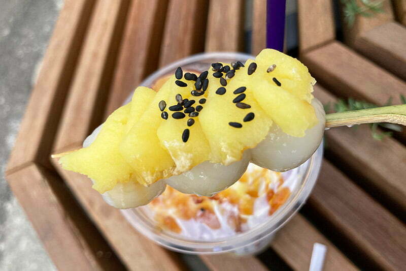 芋バター餡が載ったお団子は、想像よりもあっさり
