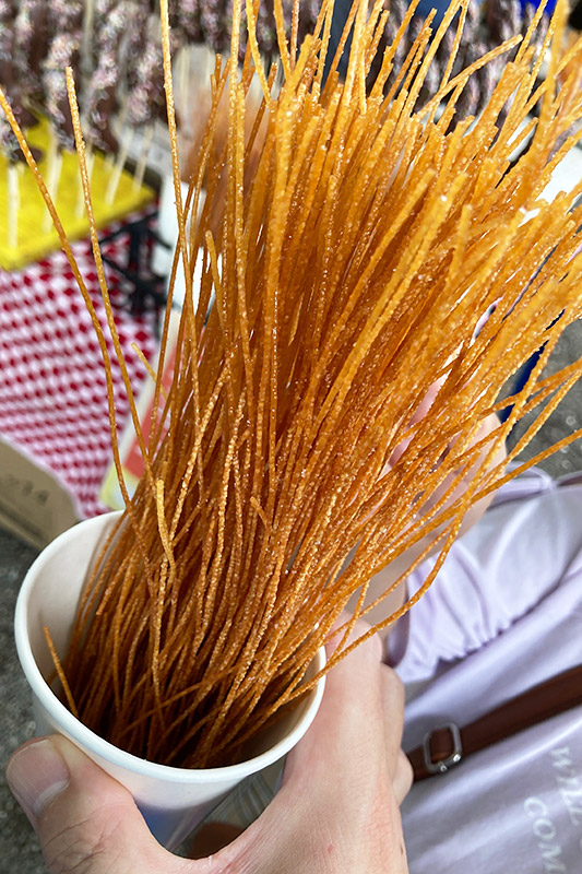 パスタスティック、久々に食べましたが、これ実はめっちゃボリュームあります。おつまみに最適