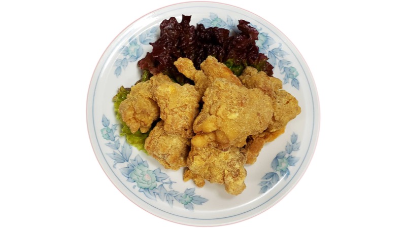 中華居酒屋一心の「チェダーチーズチキン」、激辛のイメージしかない一心がチェダーチーズチキンというまさに多国籍なフードを投入、これは味わう価値あり!