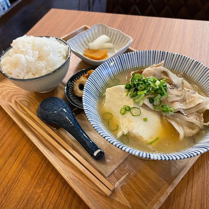 味噌misoばなしの豚汁定食