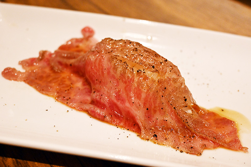 「壱岐牛の炙り肉寿司」