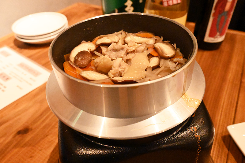「羽釜かしわご飯」味噌汁・漬物付き
