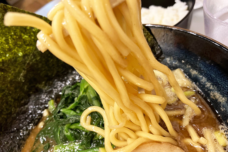 家系と言えば太麺