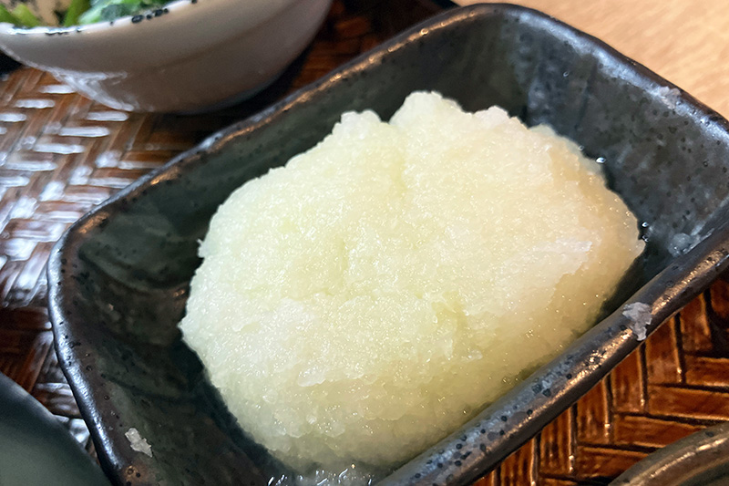 たっぷり大根おろしが嬉しい