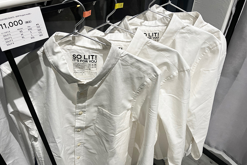 オリジナルシャツ「 SOLIT Broad Shirts - RMP Project model - 」は、このポップアップで購入可能です