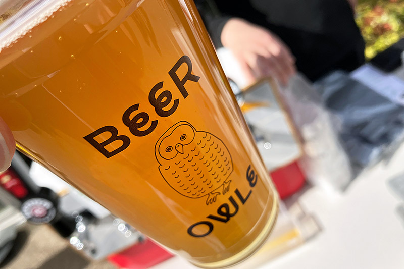 まー、話を聞くよりもまずは飲まなきゃですよ。「Parallel49-Jerkface9000」、飲み口は軽いけど味わいは深い、ゆっくりと味わいたいビール。カナダのクラフトビールも取り扱っていて、なんと下北沢の北沢小西さんにも卸しているとか