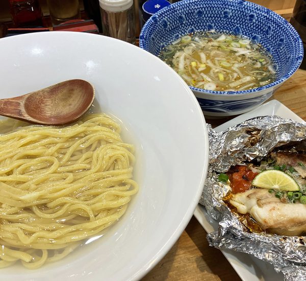鶏そば そると 10周年限定メニュー「鶏×貝×春のつけそば」1350円（税込）