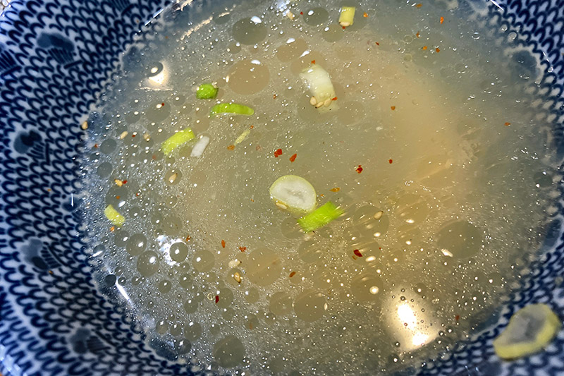 このスープ割りが凄まじく美味しいいいい! 貝と鶏のすばらしい出会い