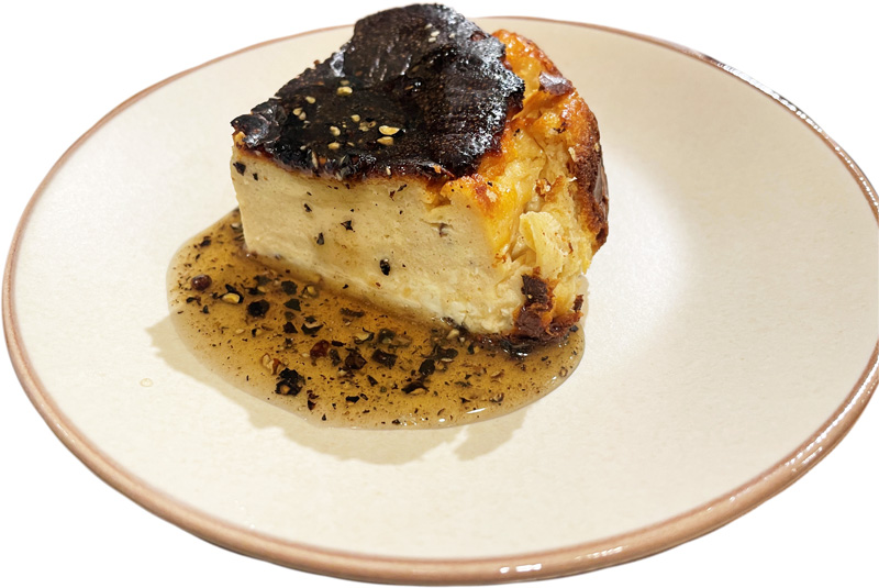D. うしとら弐号店
「スパイスバスク風チーズケーキ」