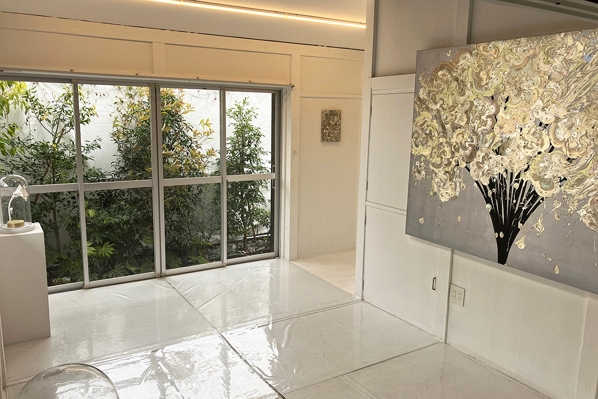 奥の部屋には最も大きな作品が