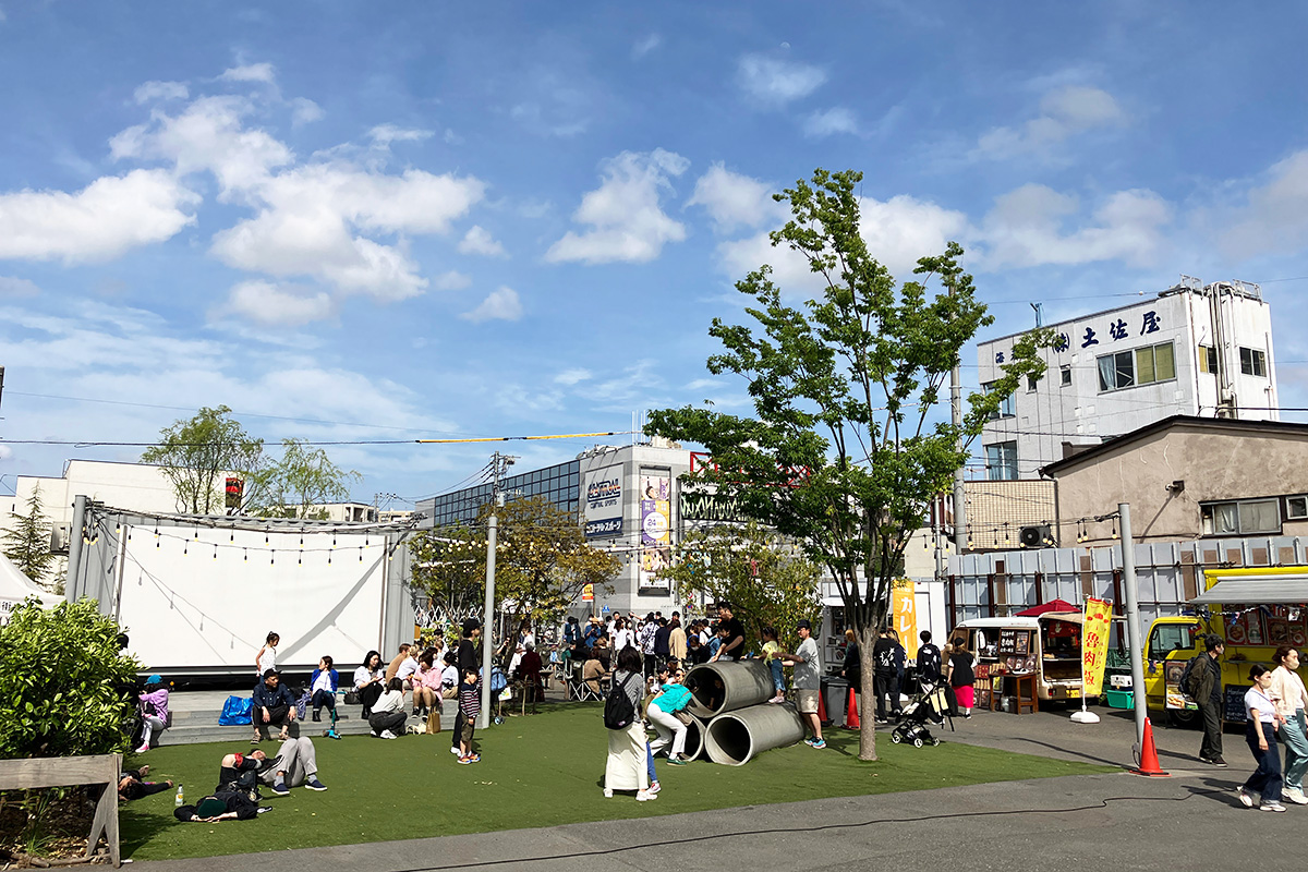 下北線路街 空き地、はい土管のあるあの広場です