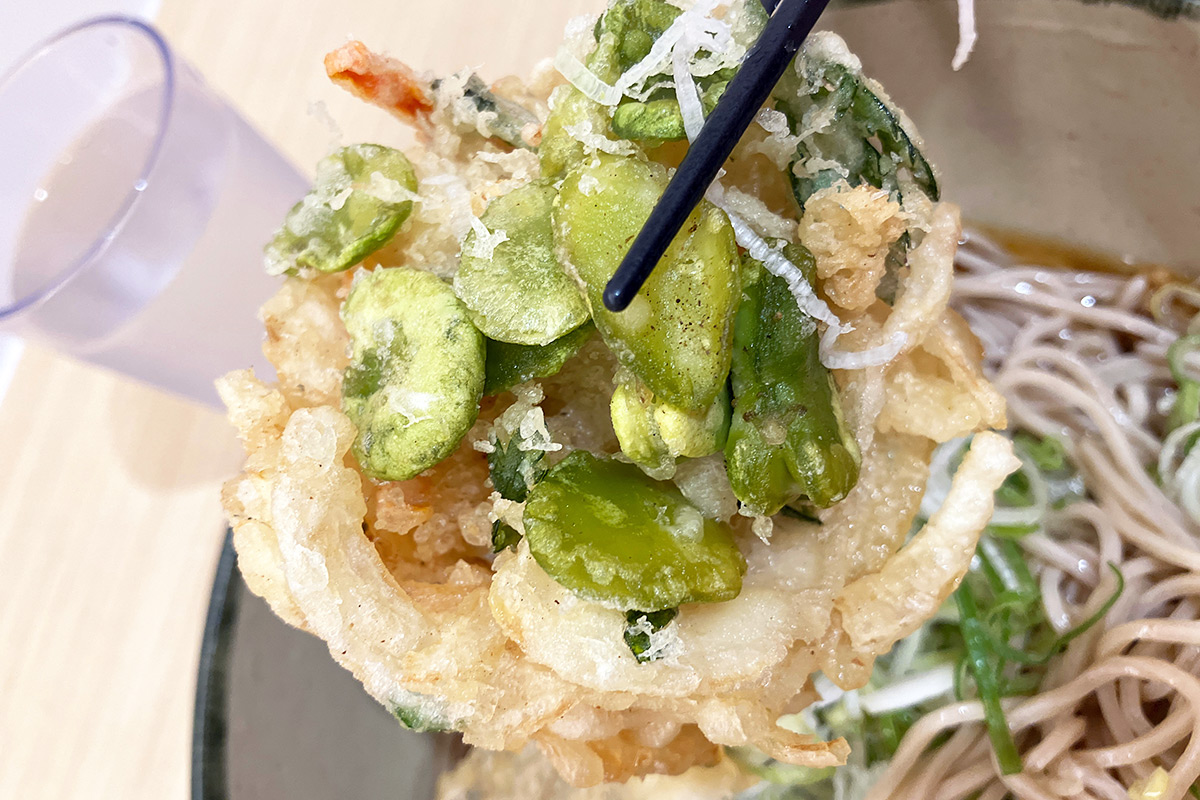 空豆のミニかき揚げ
