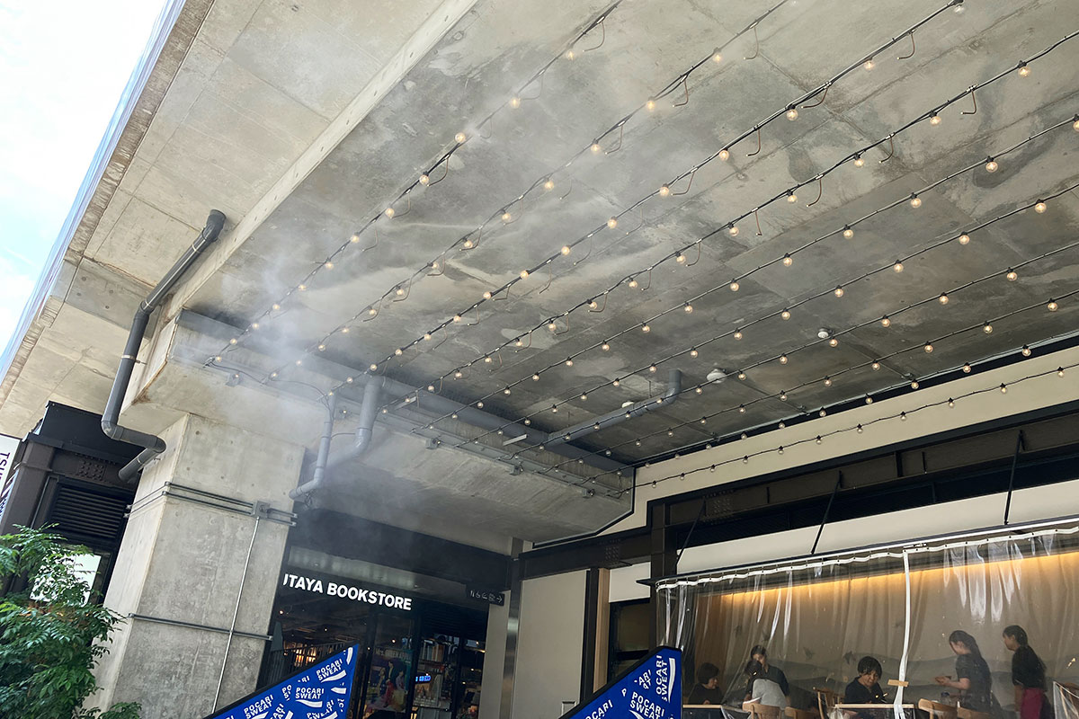 結構、大量のミストが噴出していますが濡れるほどではなく、そして明らかにダンダン周辺は気温が低くなり過ごしやすいです