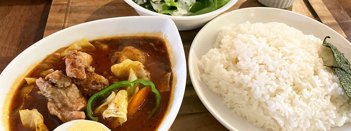 カレー食堂 心 下北沢店の「塩ザンギのスープカレー」ご飯大盛り・30辛（激辛）990円（税込）