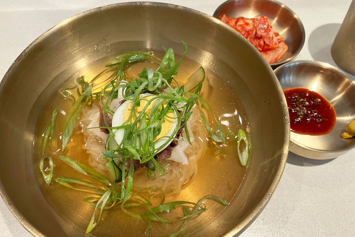 アジョシ下北沢の「京都冷麺」1210円（税込）