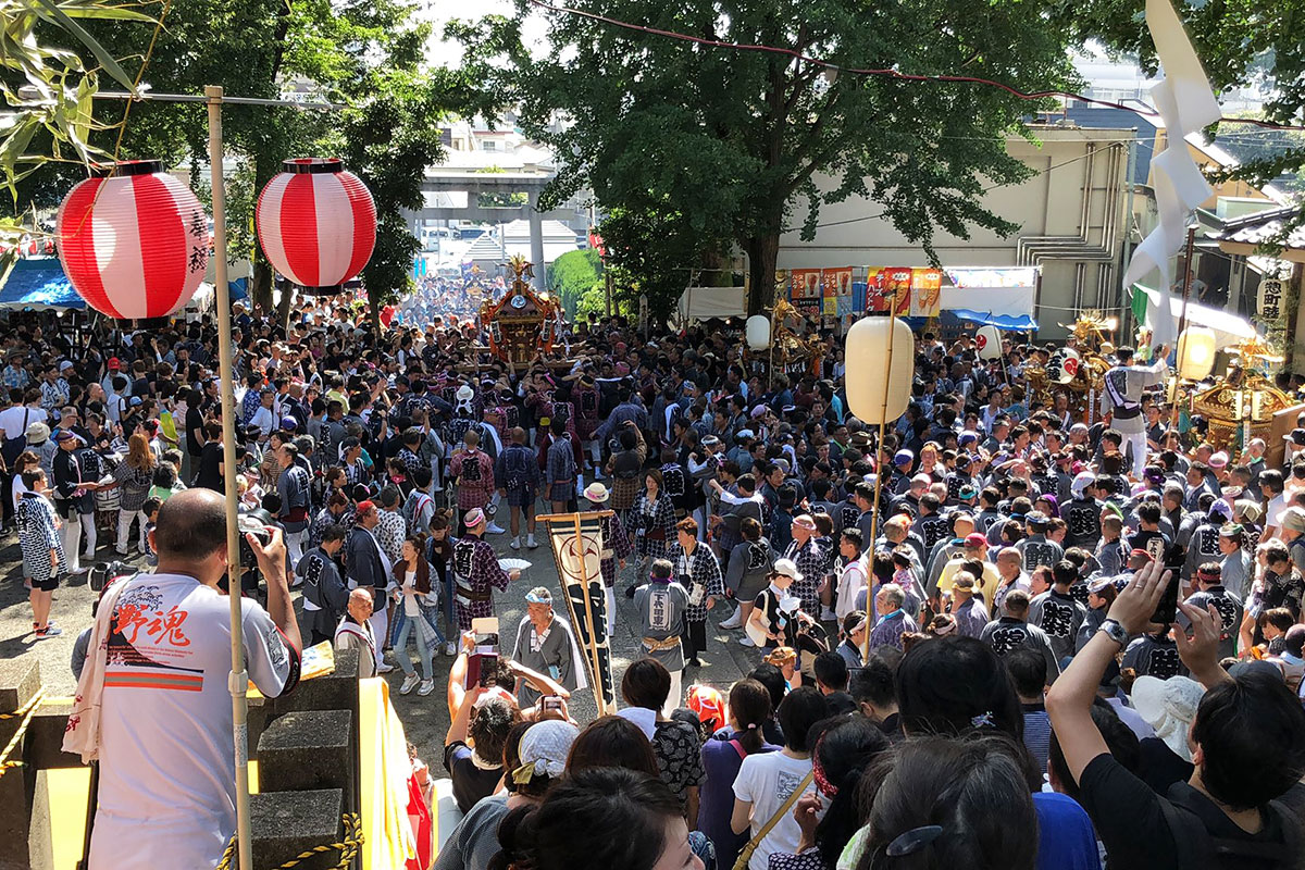 前回御神輿の宮入りが行われたのは令和元年のこと、この景色が再び北澤八幡神社に帰ってきます！