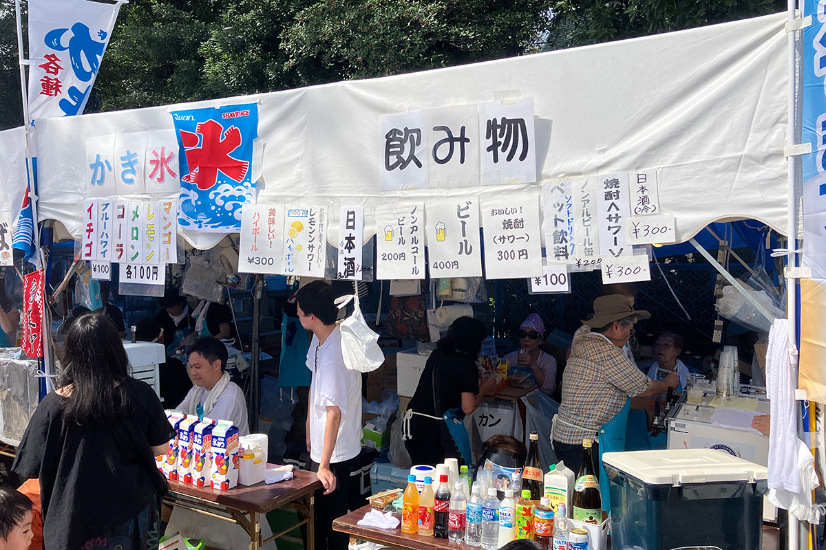 そして、かき氷100円などとにかく安い! 日本酒・サワー300円ですからねー。今年もステキです北沢法人会!