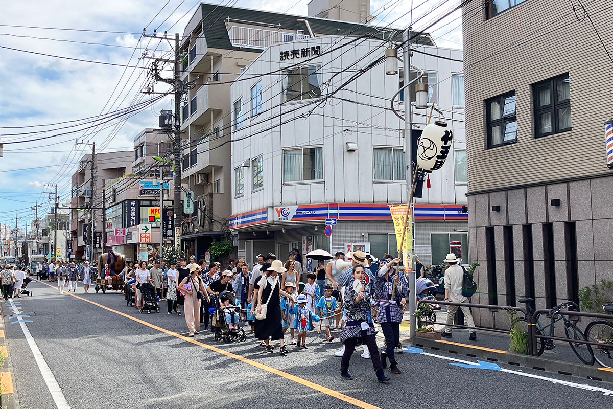 代五睦の子供神輿の渡御がはじまりましたー