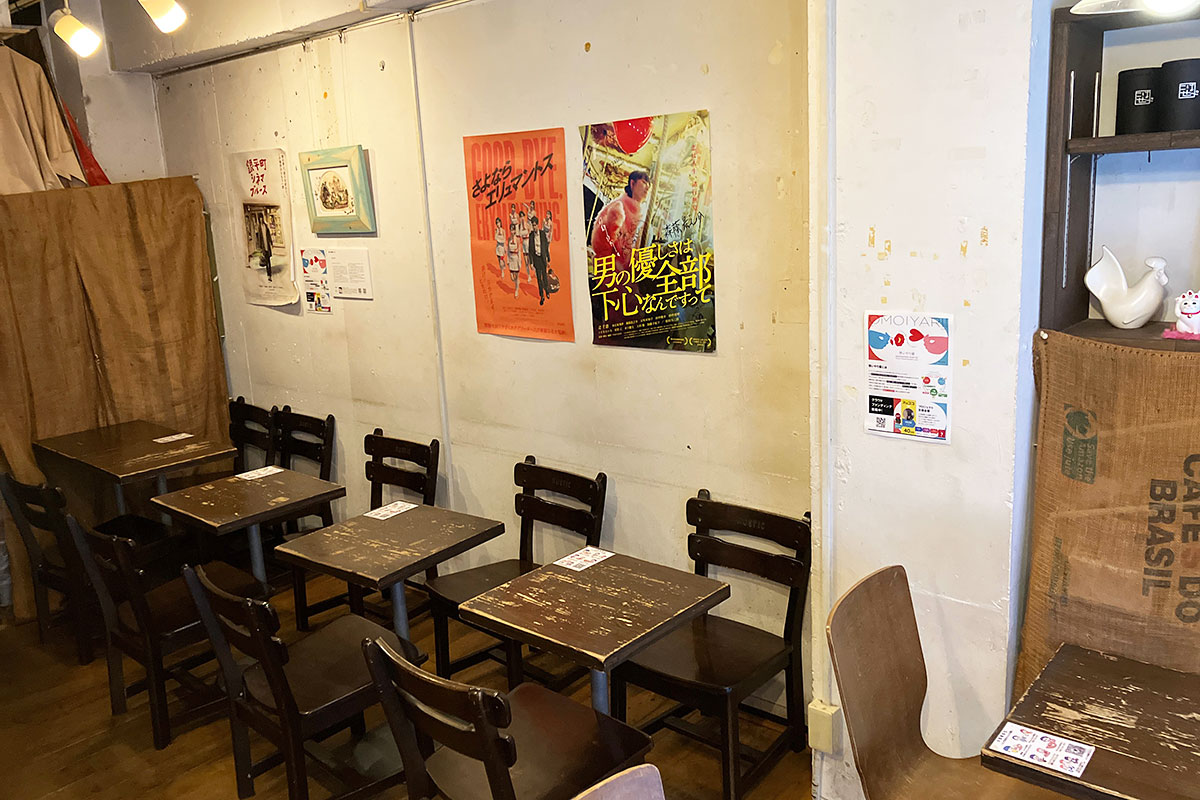 この時間、店内は誰もいないんですけどね