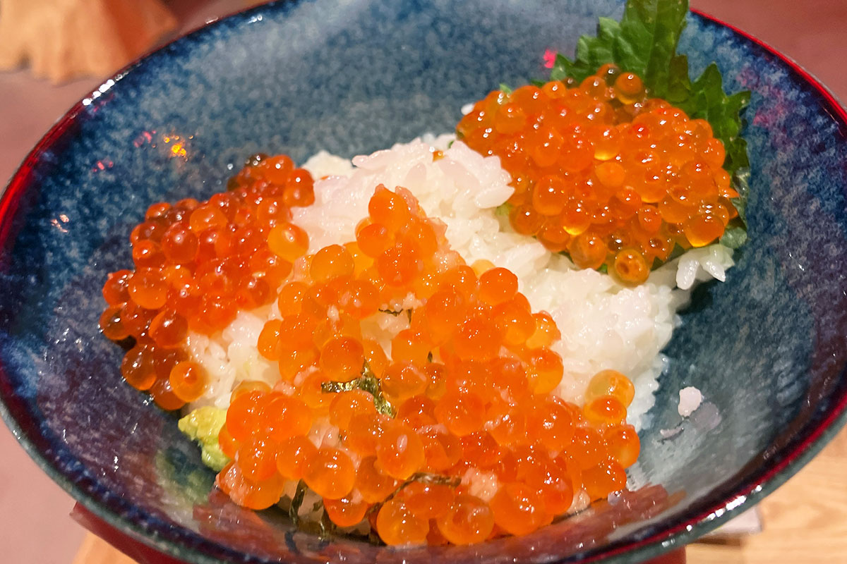 まー、結局全部ご飯に載せていくら丼にしちゃいましたけどね、ぜいたくー
