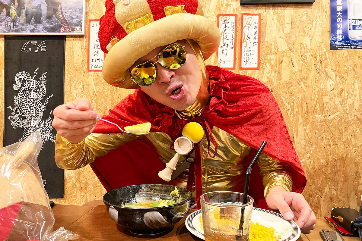 カレーまんも試食。スープカレーはもちろん、小川商店のハンバーグにも美味しいとお積み付きをいただきました!