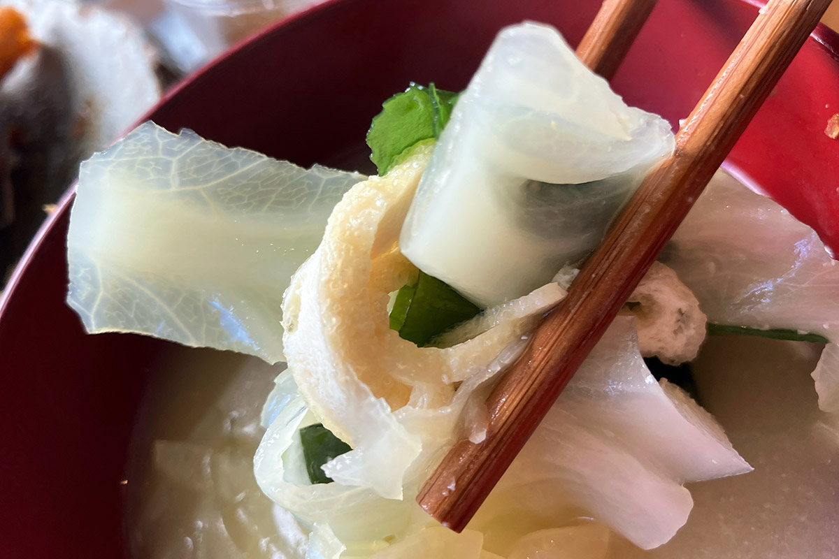 出汁のうま味と野菜の旨みがたっぷりのお味噌汁もごはんが進むー