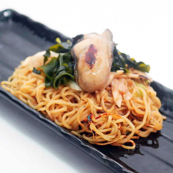 「海鮮焼きそば」
名古屋城でのブース出店ではこの焼きそば目当てでお客様が来場した名品