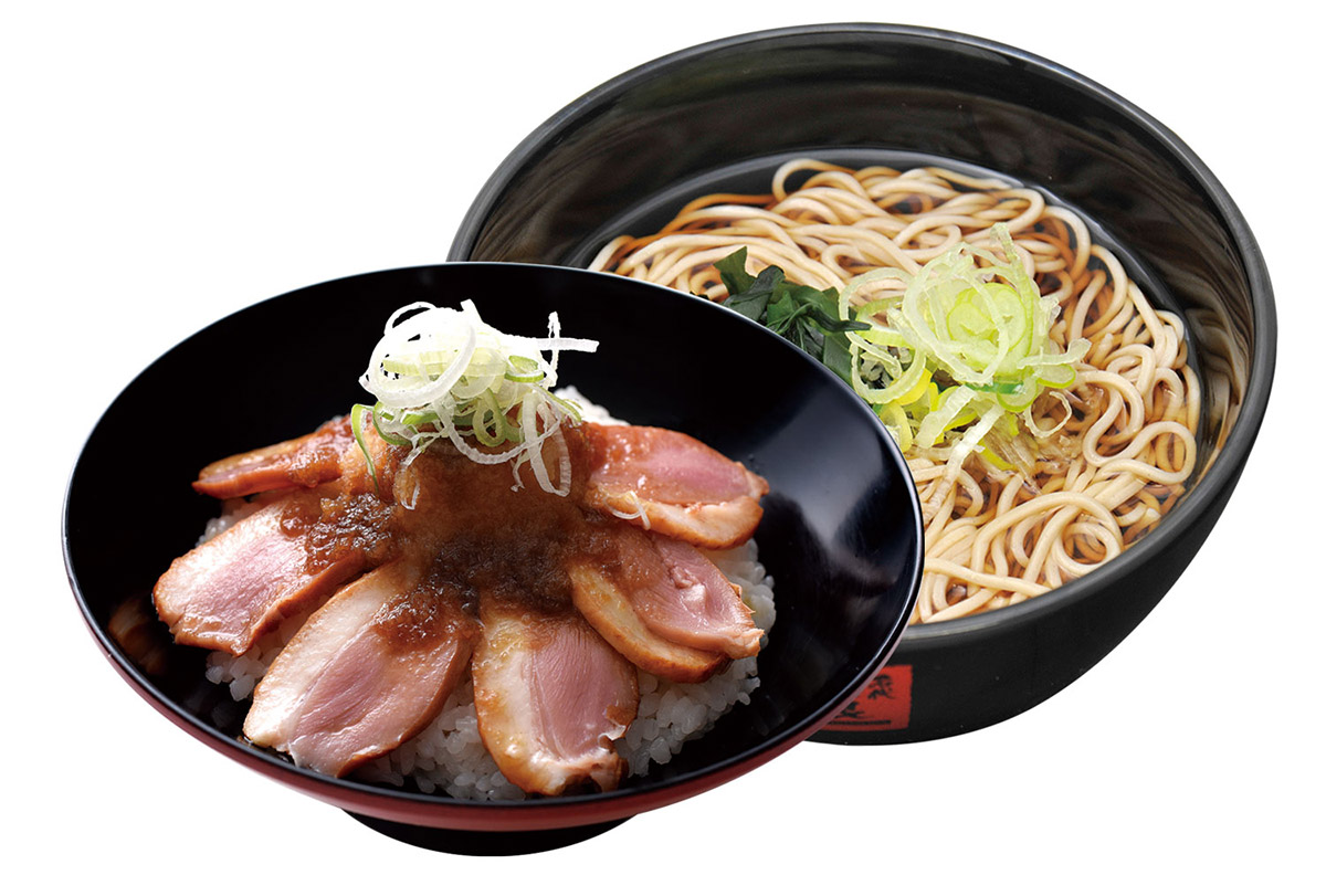 「燻製合鴨ロース肉丼セット(そば・うどん)」750円