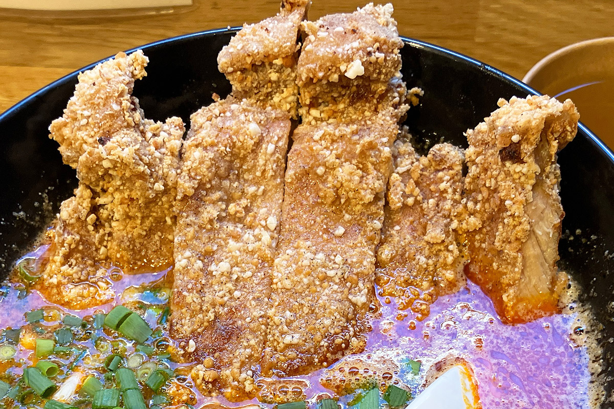 見よ、この排骨の存在感をっ!
