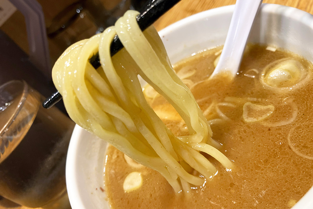 スープによく絡みます