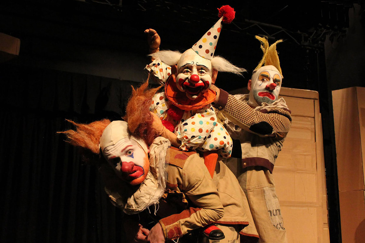 『道化恐怖症』 Opposable Thumb Theatre(イギリス)