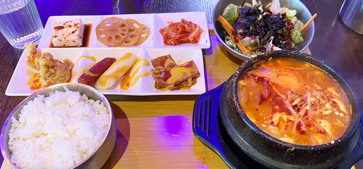 놈（のむ）の「スンドゥブ定食」1099円（税込）