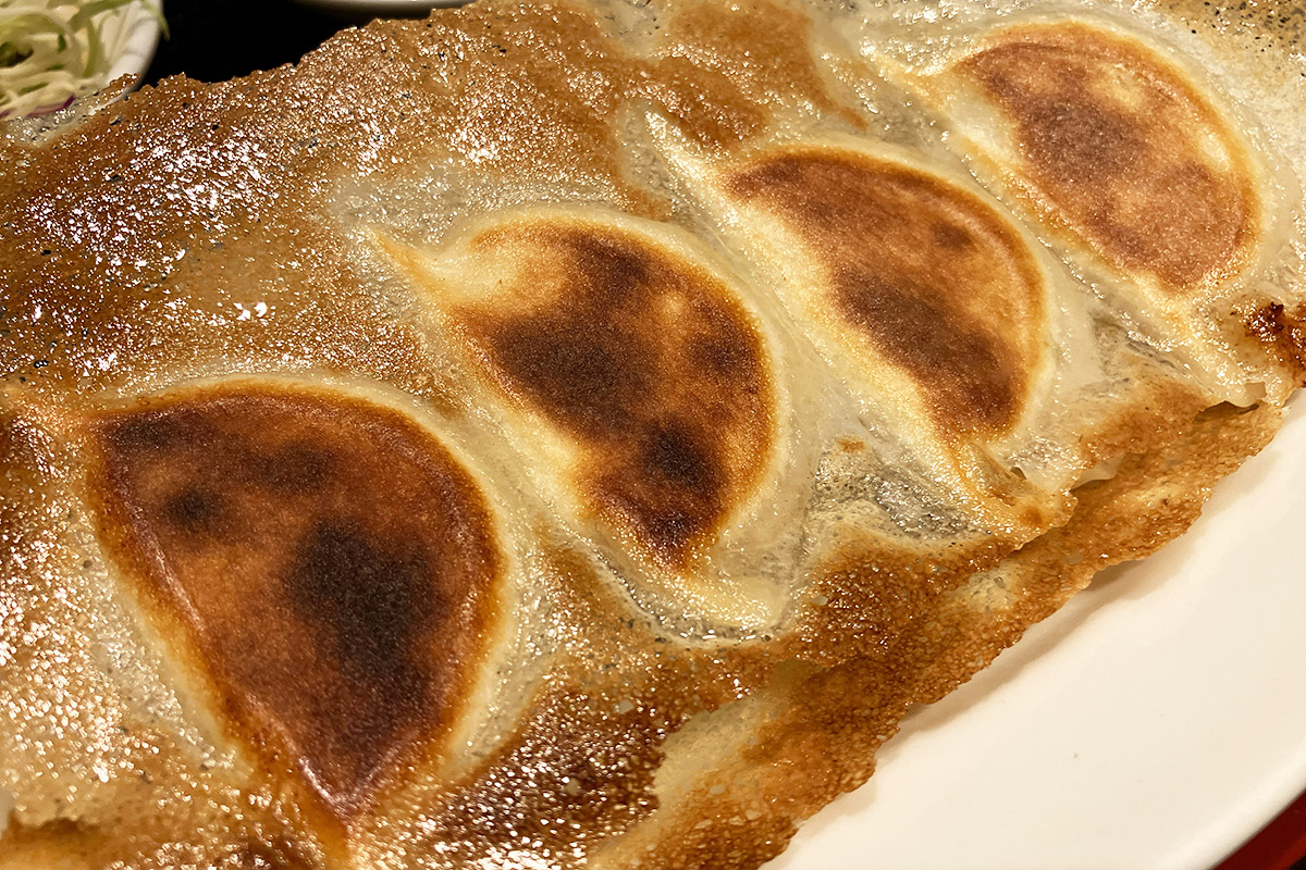 そして歓迎といえば、この羽根付き餃子!