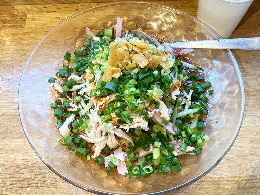 台湾キッチンの「麻辣鶏絲涼麺」痺れ＆辛さ増し1200円（税込）
