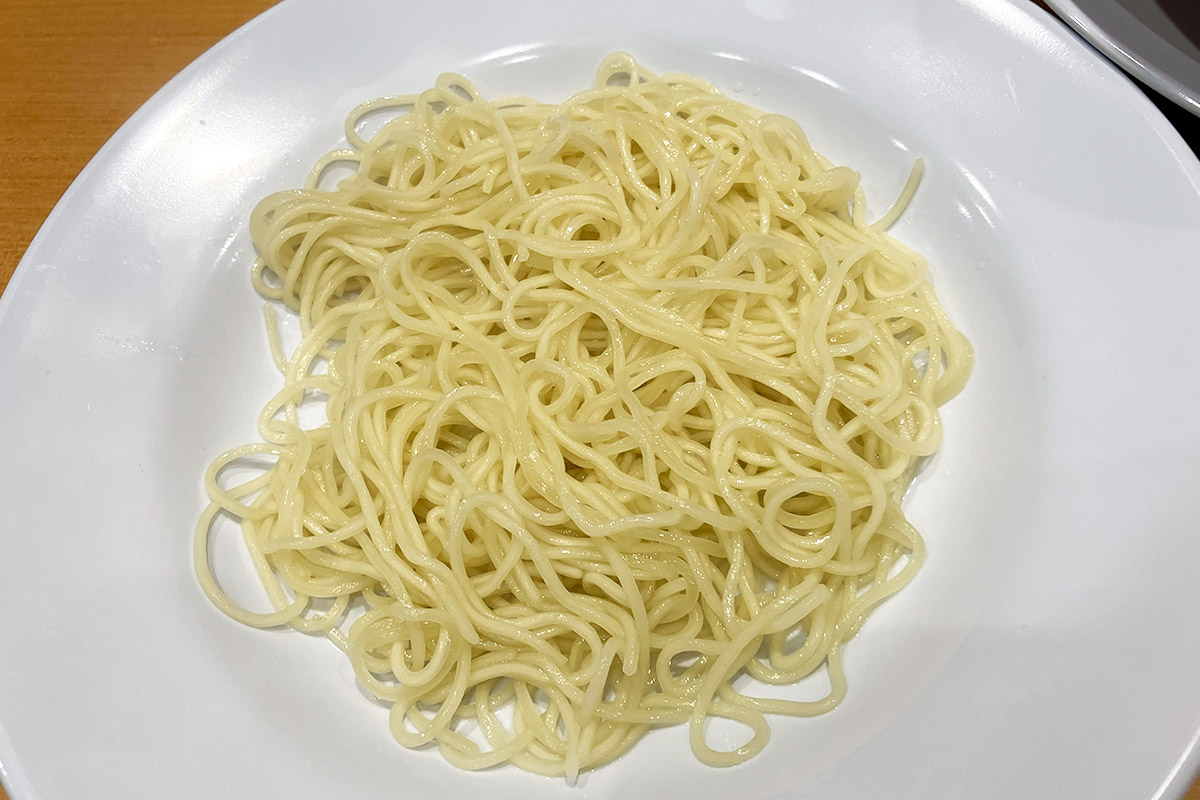 替え玉(やわから)100円(税込)
