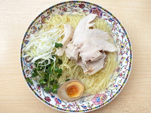 金威「冷やし鶏そば」980円（税込）