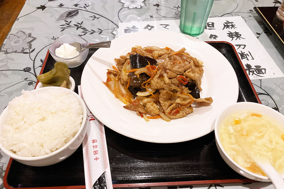 王さんの菜館「豚モツの辛味炒め」750円(税抜)