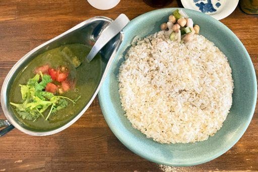 CURRY SHOP エイリアンズの「牛すじグリーンカレー」