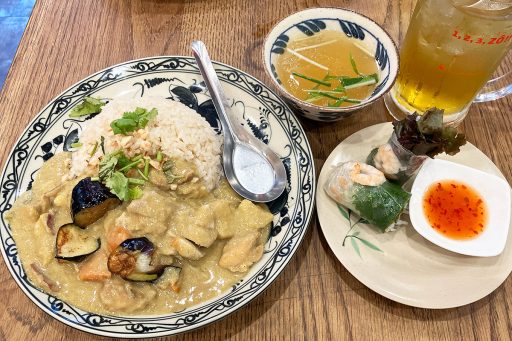 チョップスティックス下北沢店「鶏肉とさつま芋のベトナムカレー」900円（税込）