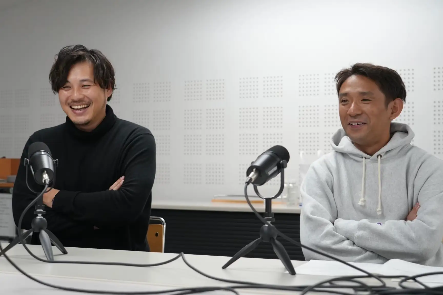 番組MCをつとめるアルコ&ピース(左から 平子祐希、酒井健太)