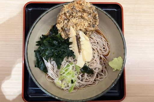 箱そば春メニュー「若竹そば～あさりのミニかき揚げ入り～」