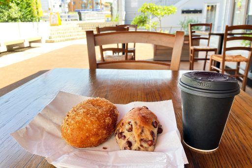テラス席で極上の焼きたてパンを『VERACE PANETTERIA-GASTRONOMIA』