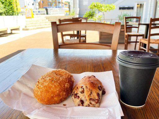 テラス席で極上の焼きたてパンを『VERACE PANETTERIA-GASTRONOMIA』